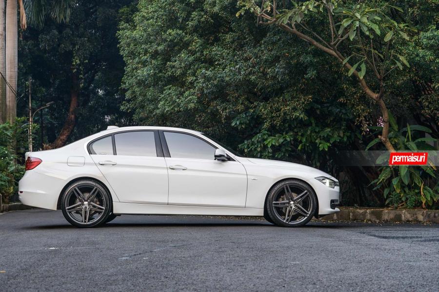  BMW 320d Sedan on Vossen Wheels (VFS5) 2017 года  (фото 7 из 11)